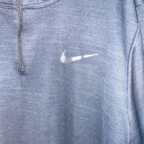 Nike Dry Fit Pullover - Picture 2 of 6